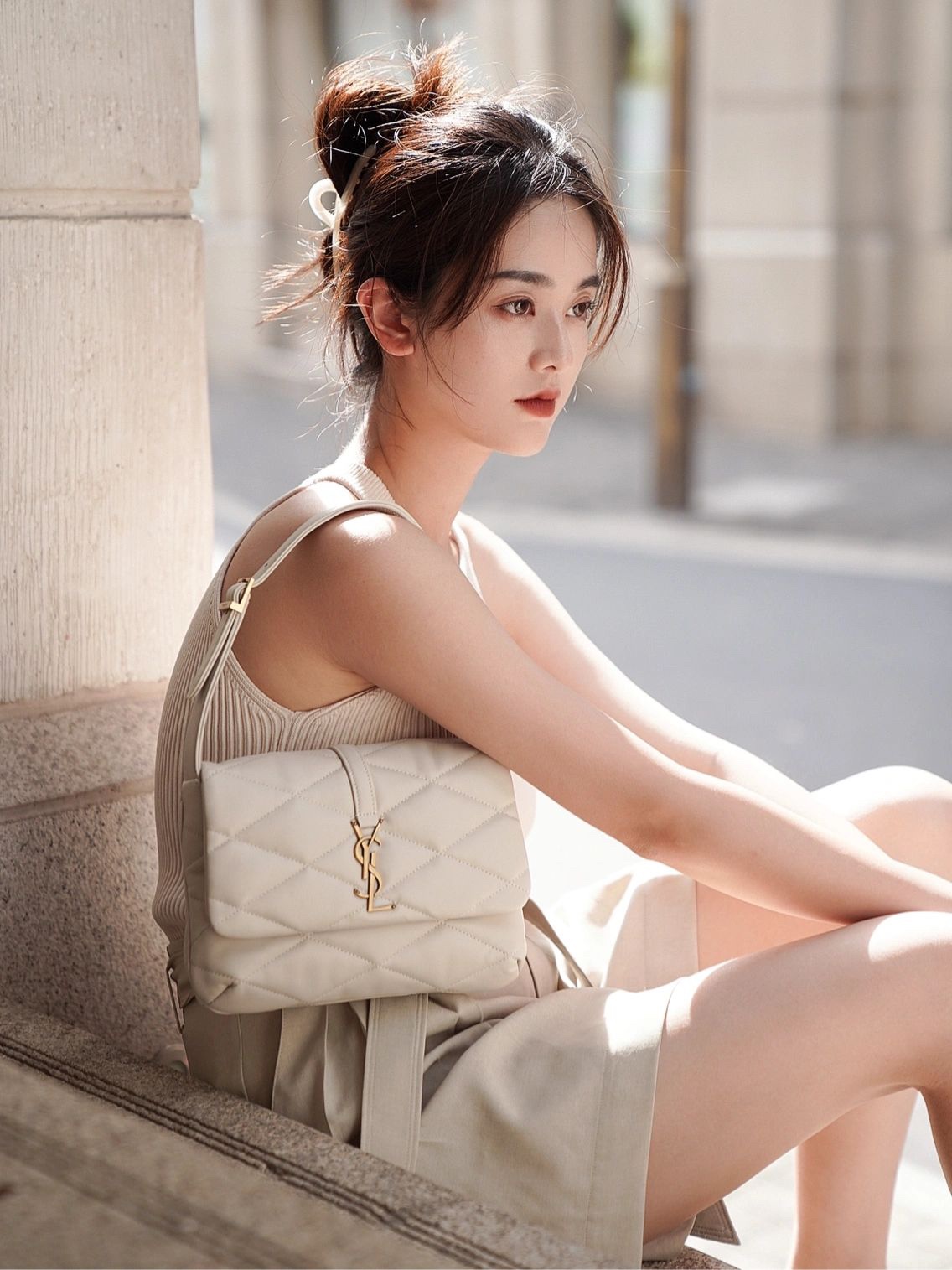 YSL 𝐋𝐄 𝟱𝟳 小羊皮菱格纹腋下包 698567白色/金扣