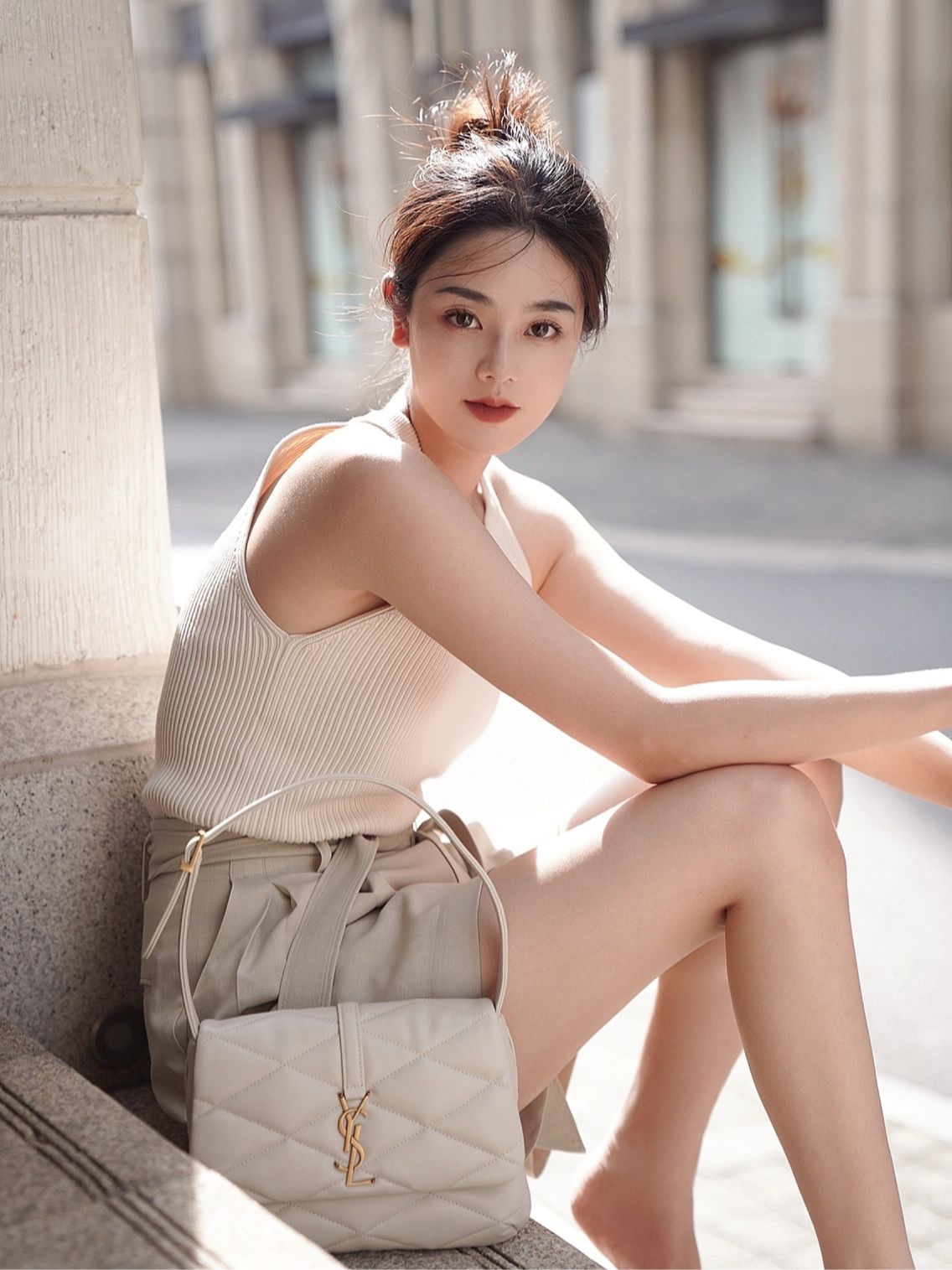 YSL 𝐋𝐄 𝟱𝟳 小羊皮菱格纹腋下包 698567白色/金扣