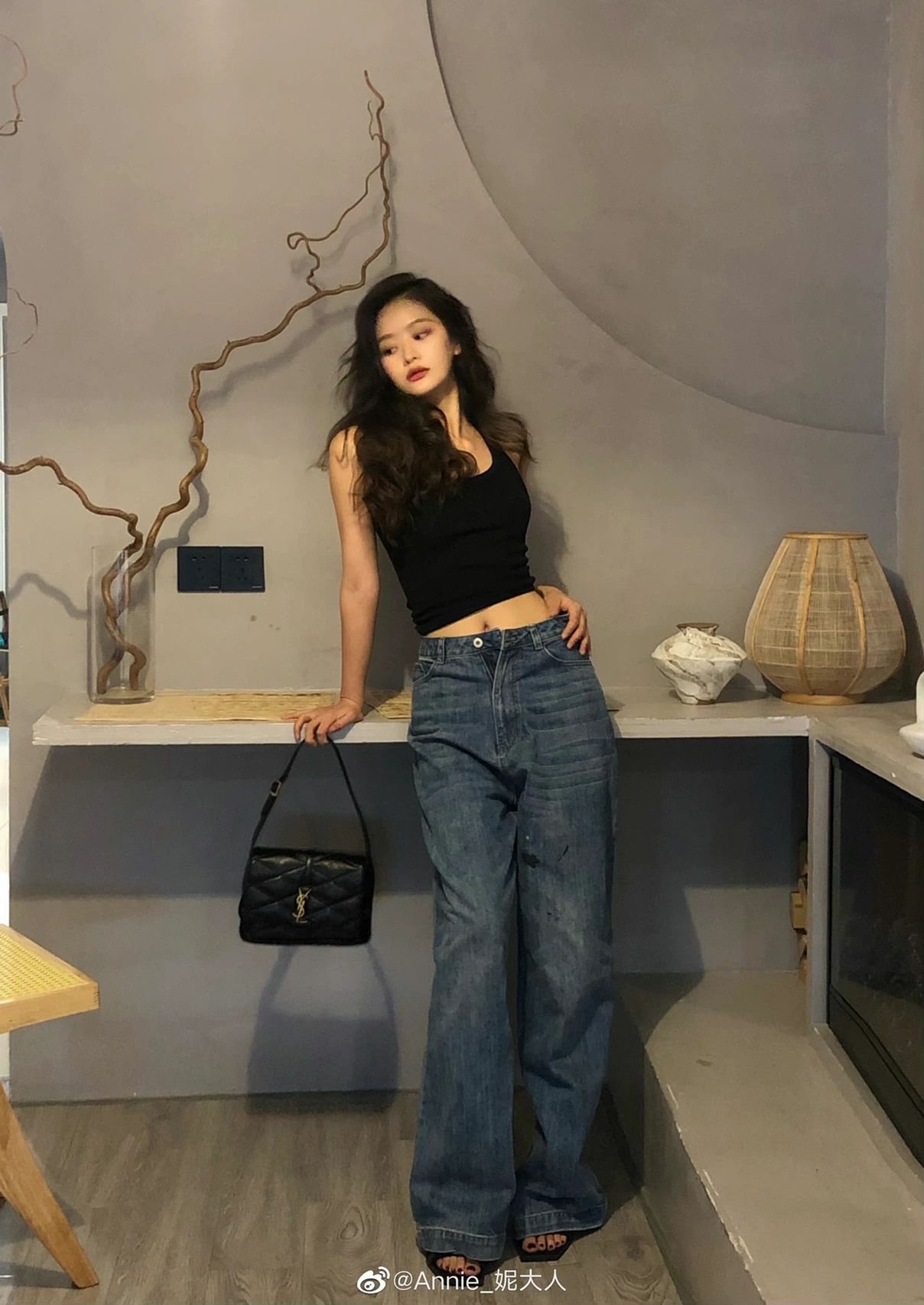 YSL 𝐋𝐄 𝟱𝟳 小羊皮菱格纹腋下包 698567黑色/金扣