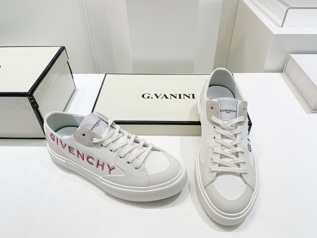 GIV Sneaker 2022 Spring Collection: Lightweight Materials, Embroidered Logos, Premium Design - 图片 2