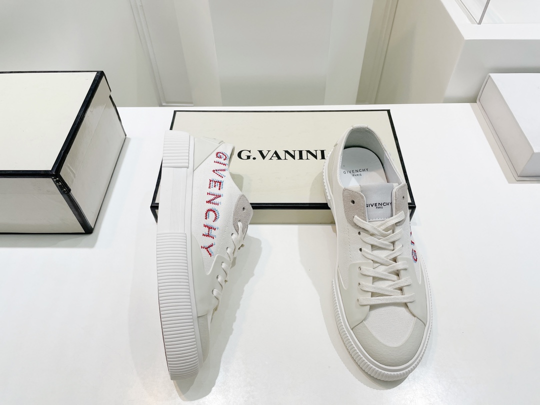 GIV Sneaker 2022 Spring Collection: Lightweight Materials, Embroidered Logos, Premium Design - 图片 4