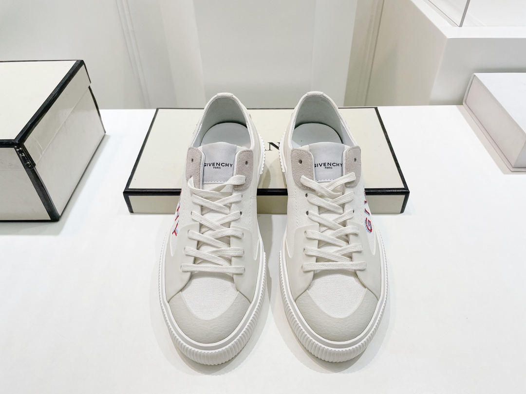 GIV Sneaker 2022 Spring Collection: Lightweight Materials, Embroidered Logos, Premium Design - 图片 1