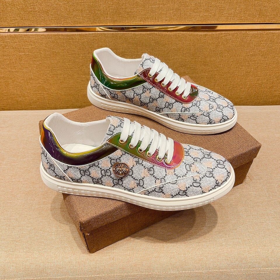 I0 🔥 古奇男鞋高端品牌 官网1：1最新力作：鞋面采用意大利进口头层牛皮搭配舒适透气内里➕原版防滑耐磨大底制作🔥，让行走更加便捷舒适，惊世之作，与官方的质量相比美的1：1复刻[色]打造时尚个性衬托你的与众不同潮男必备!经典🔥