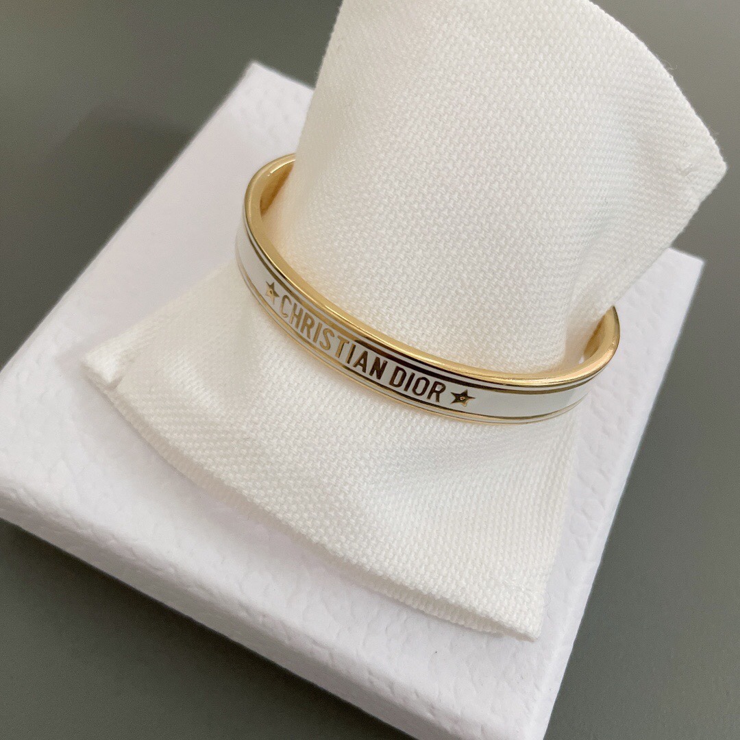 Dior Dior新款字母开口手镯Z 4100，黑/白两色