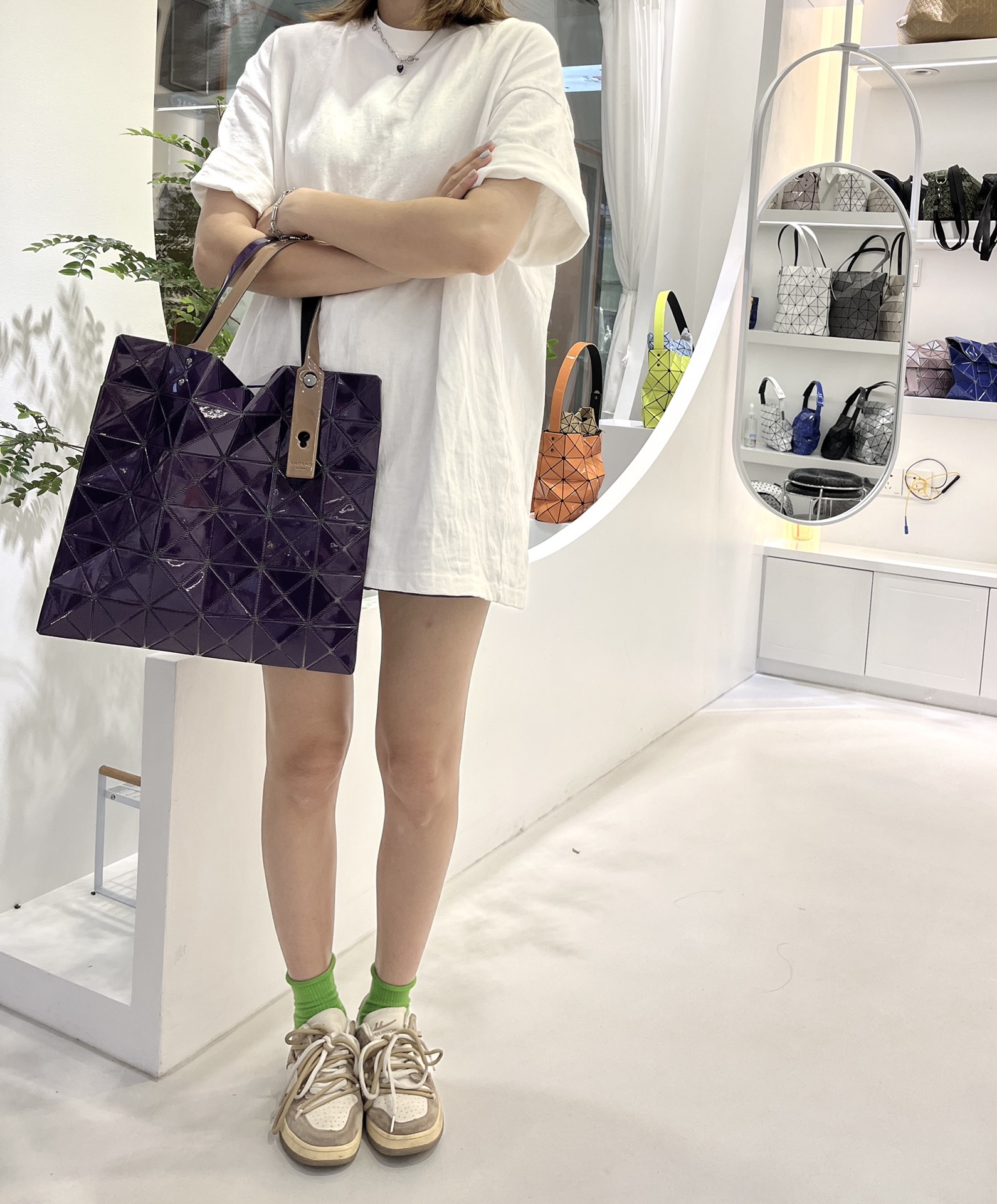 IsseyMiyake三宅一生 LUCENT GLOSS 系列手提袋0086