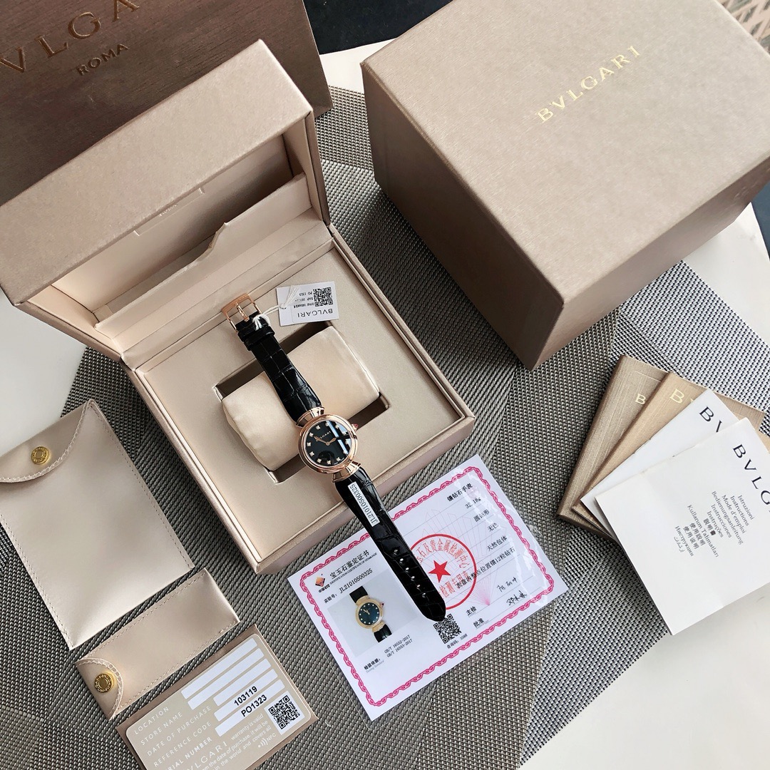 品牌宝格丽推出的DIVAS’ DREAM女士石英腕表