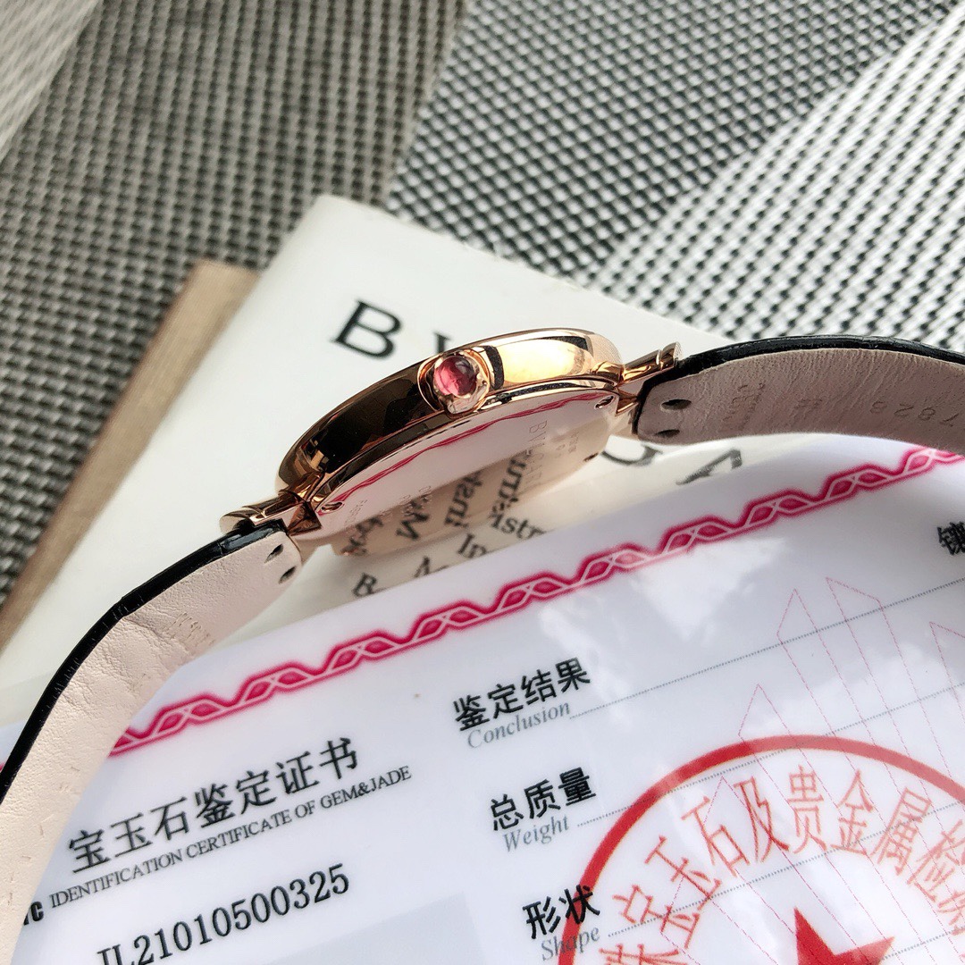 品牌宝格丽推出的DIVAS’ DREAM女士石英腕表