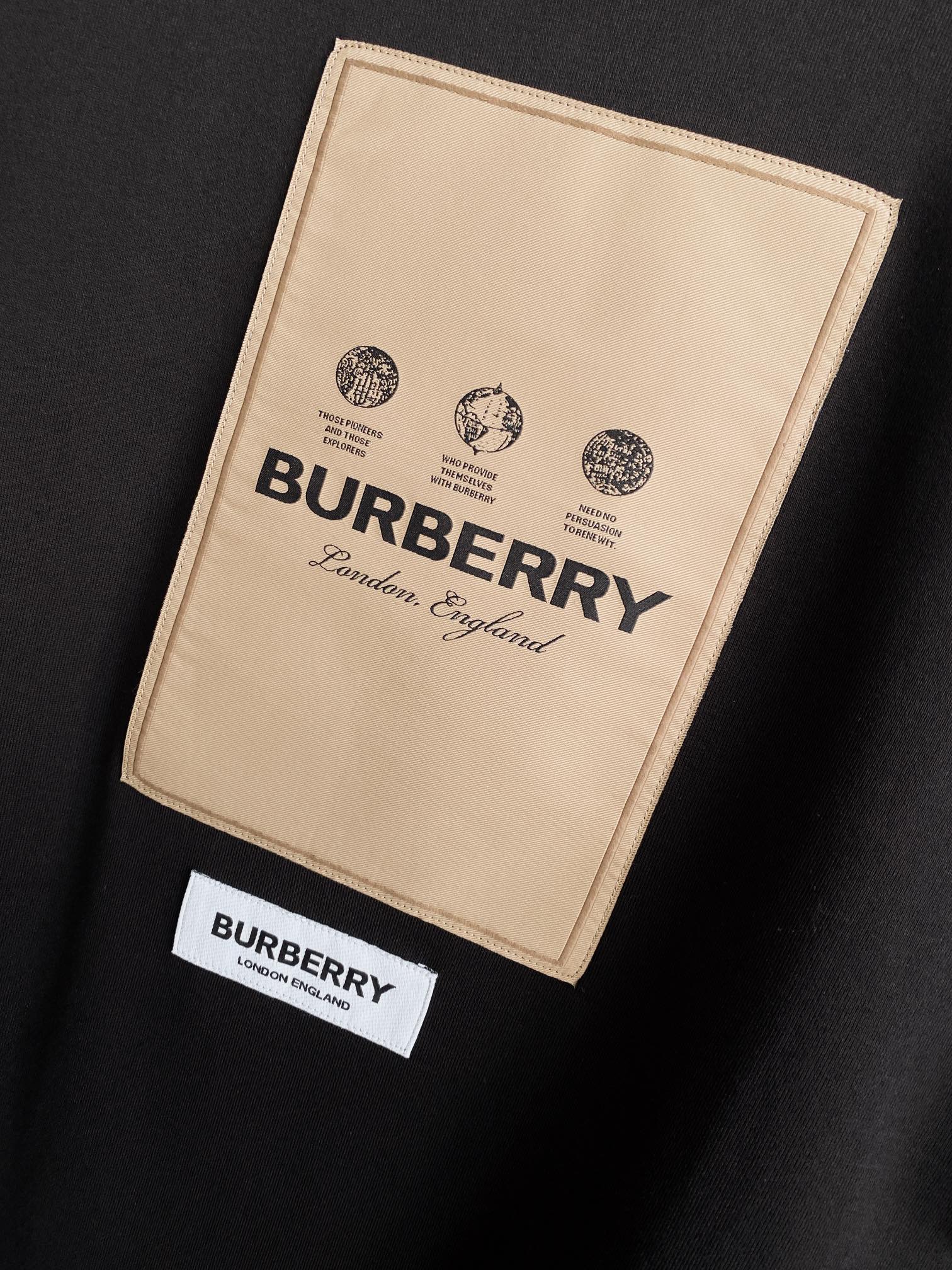 Burberry BBR 巴宝莉 标签贴花宽松棉质 短袖T 恤衫【BUR王牌尖货 镇店之宝】2022年春夏