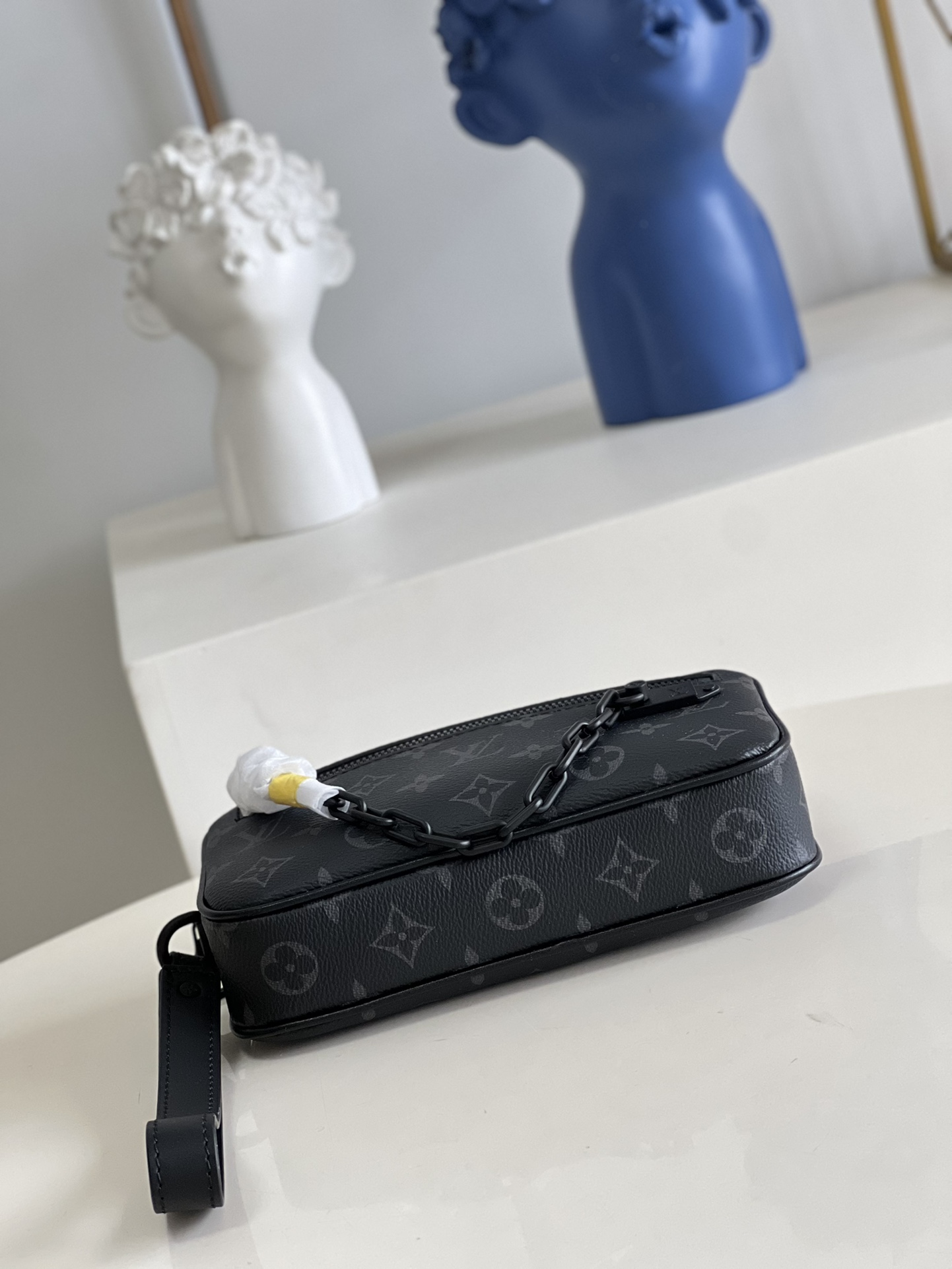 Louis Vuitton LV Virgil Abhol 链条手拿包 M44458黑花