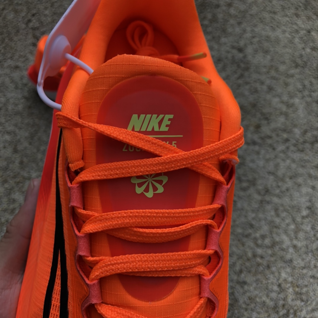 Zoom fly5橘红 Nike Zoom Fly 5 耐克缓震碳板马拉松男女跑步 DM8968-800