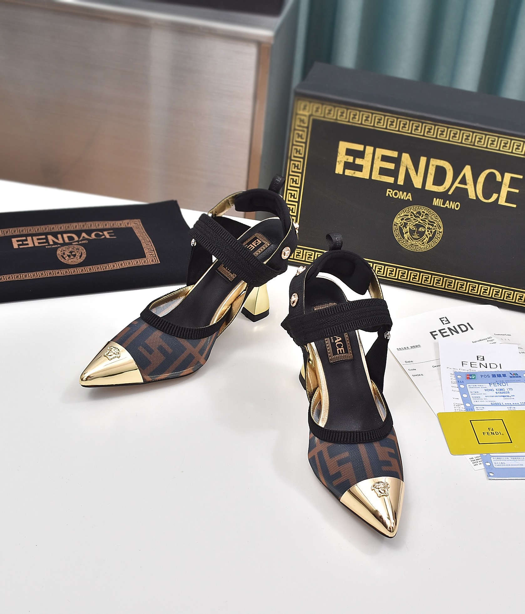 Factory Out 240FENDI/VERSACE Zapatos de tacón abierto con estampado FF de marca compartida - Tacón 8