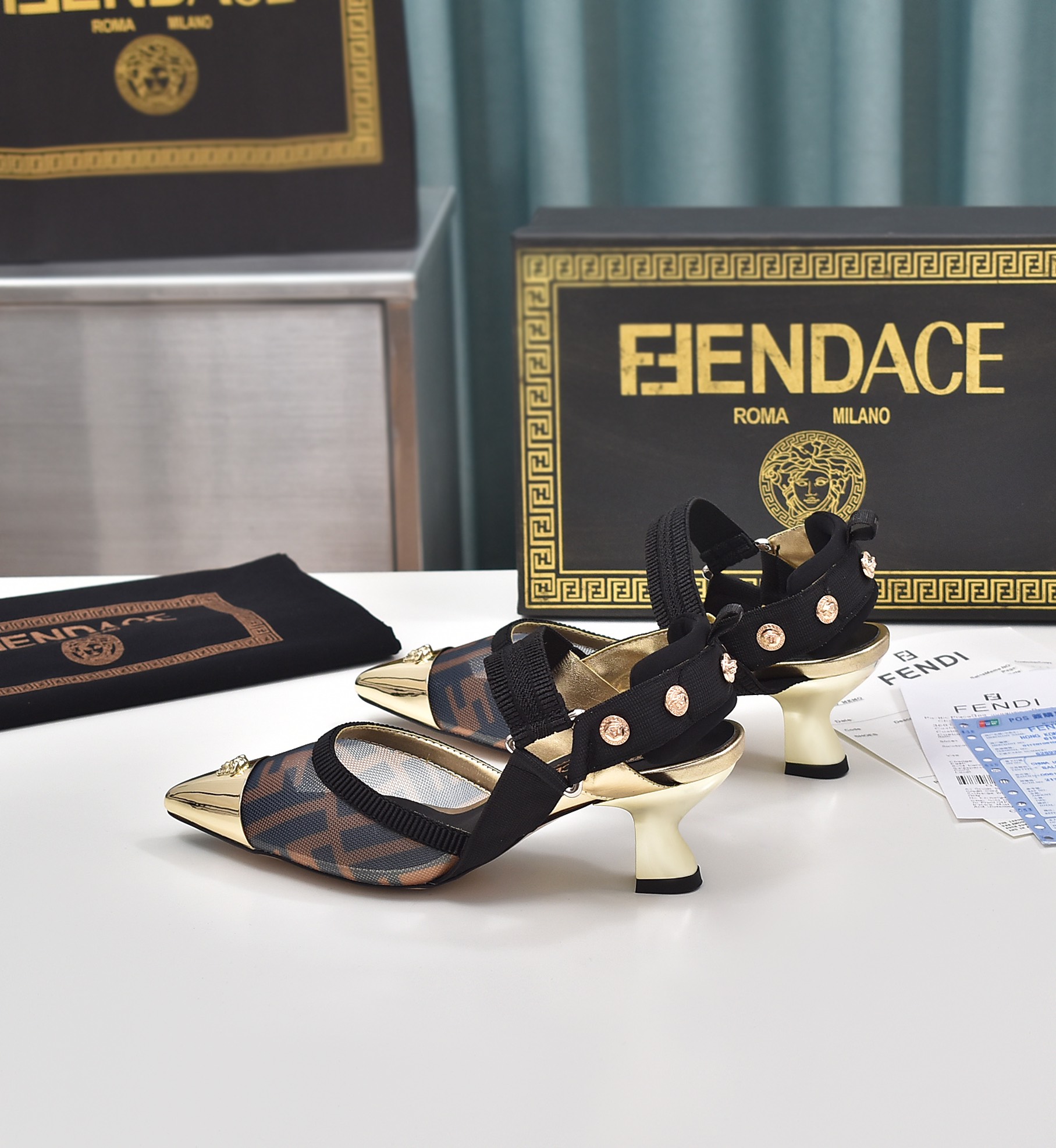 Factory Out 240FENDI/VERSACE Zapatos de tacón abierto con estampado FF de marca compartida - Tacón 8