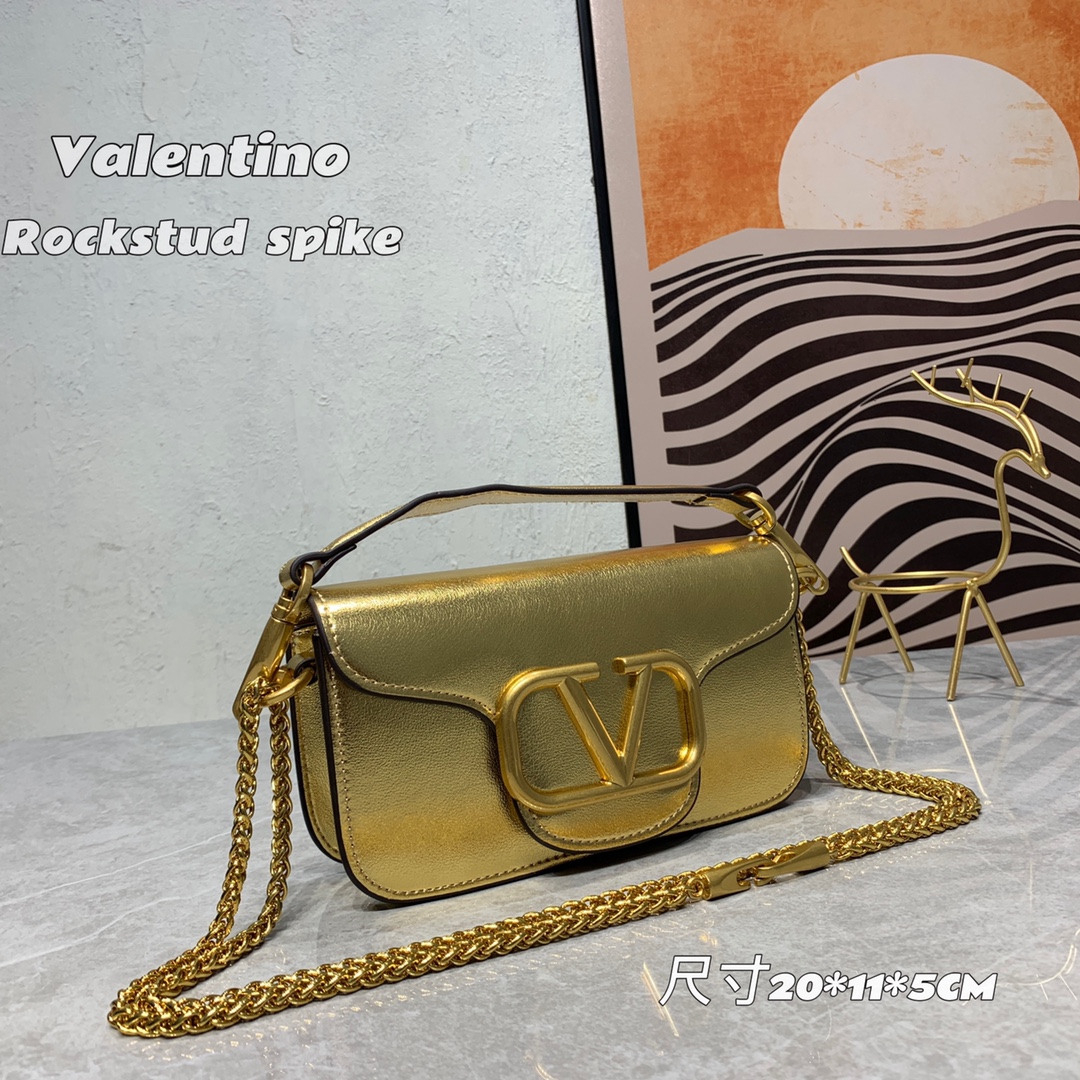 【520甄选】VALENTINO华家 女士MINILOCO 小牛皮新品 金属链条和细腻皮革组成别致双提柄,还可拆除变身手 【520甄选】VALENTINO华家 女士MINILOCO 小牛皮新品 金属链条和细腻皮革组成别致双提柄,还可拆除变身手
