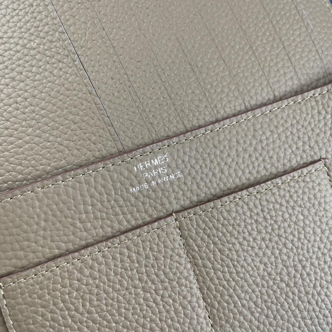 Hermes Dogon Duo Wallet in Togo Leather with Removable Coin Purse - Taupe 8 i1657856316 3529 6