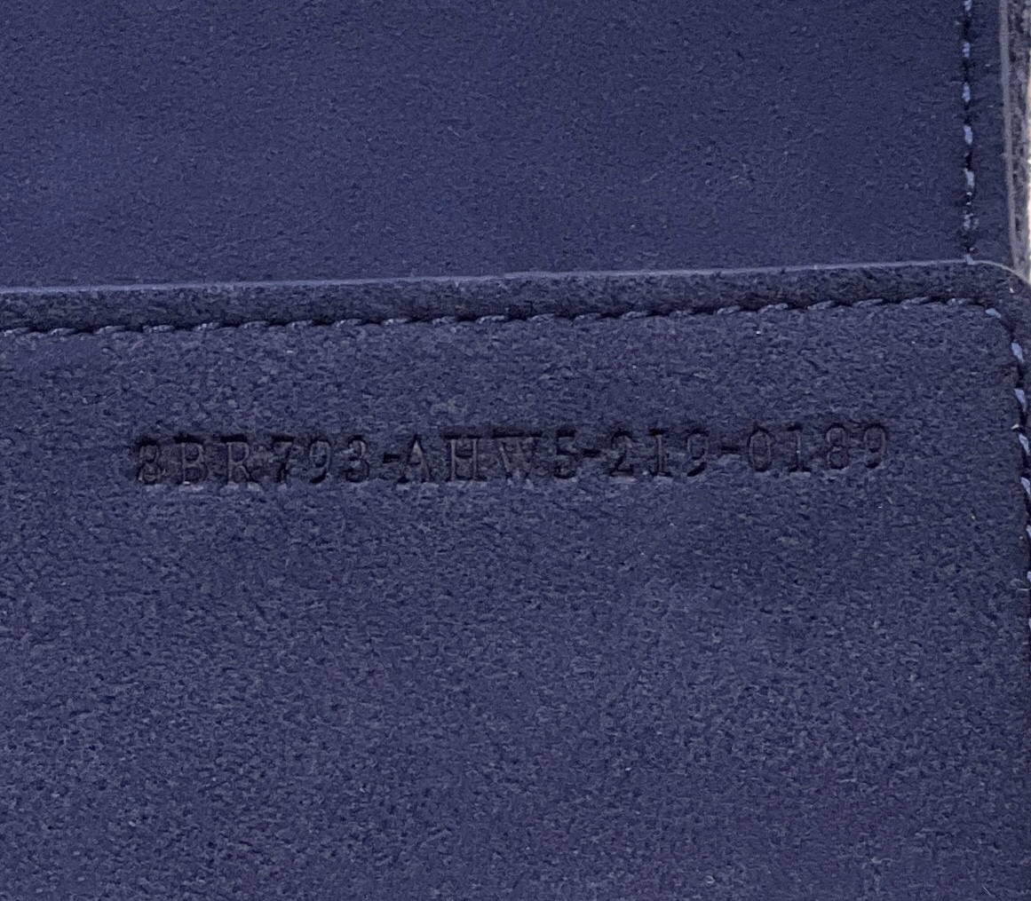 FENDI芬迪3D纹理FF链条baguette手袋8529