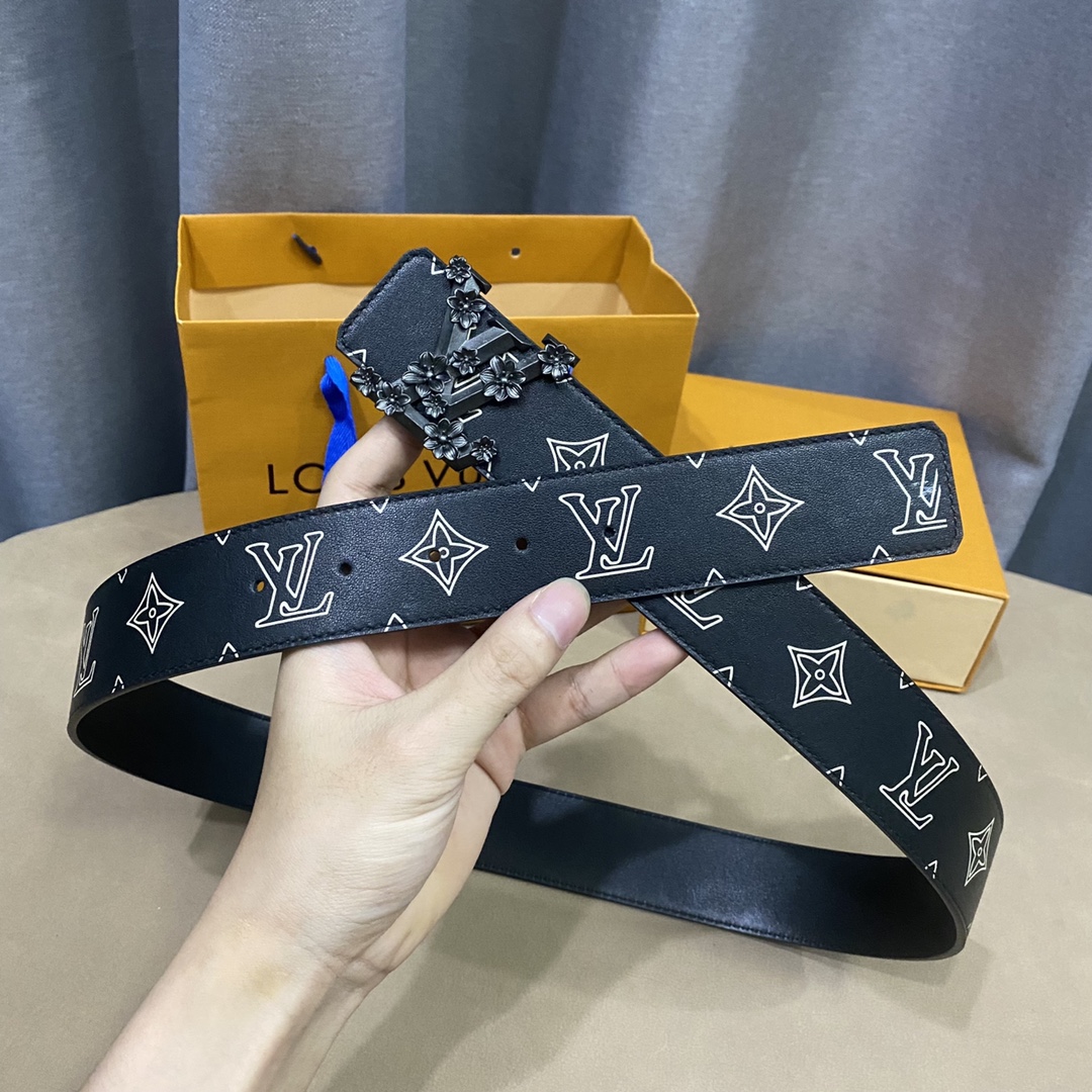 Louis Vuitton Belts