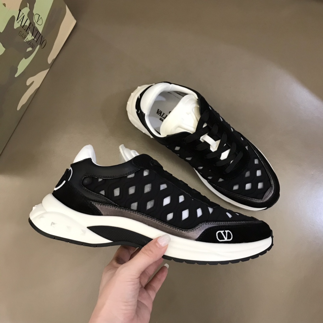 Valentino华伦天奴 情侣款莱卡织物、麂皮和金属质感小牛皮运动鞋