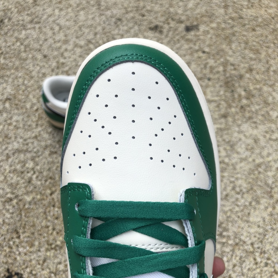 360  Nike Dunk Low “Lottery”DR9654-100