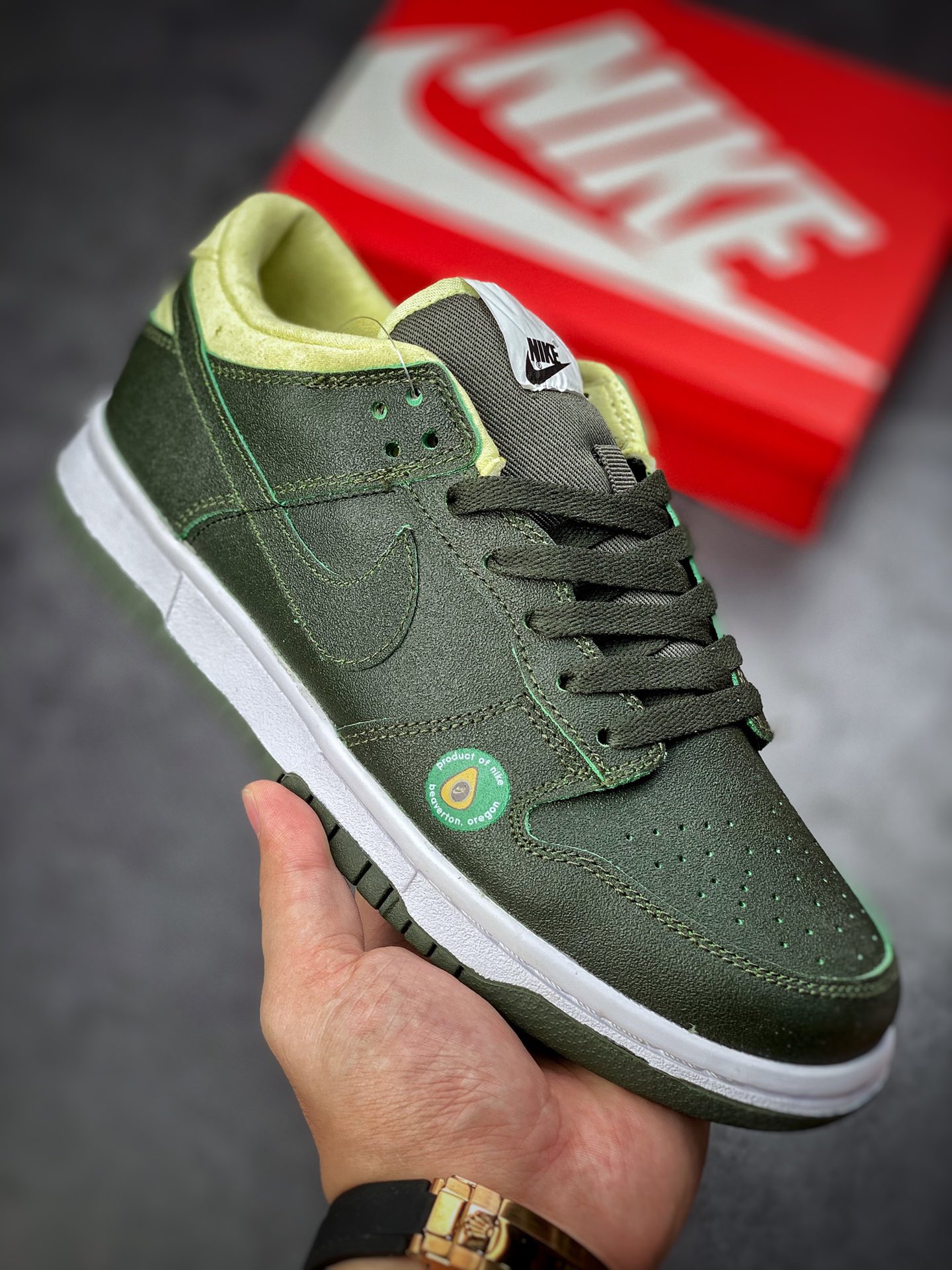 300 Nike SB Dunk Low ”Avocado” 墨绿牛油果  DM7606-300