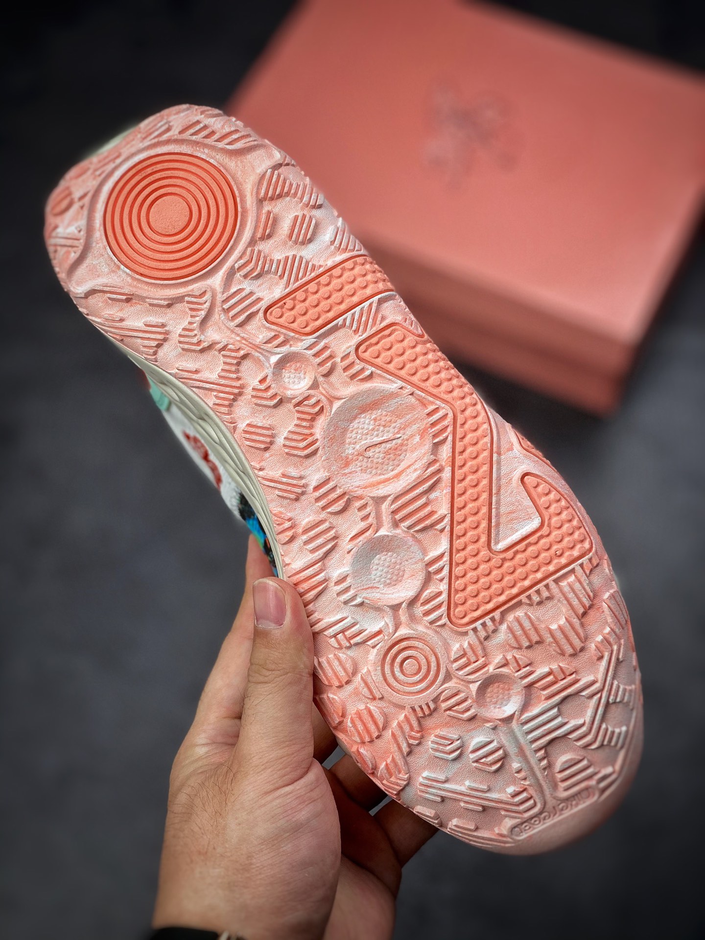 220 Nike PG 6 EP 保罗乔治  六代篮球战靴 DH844-601