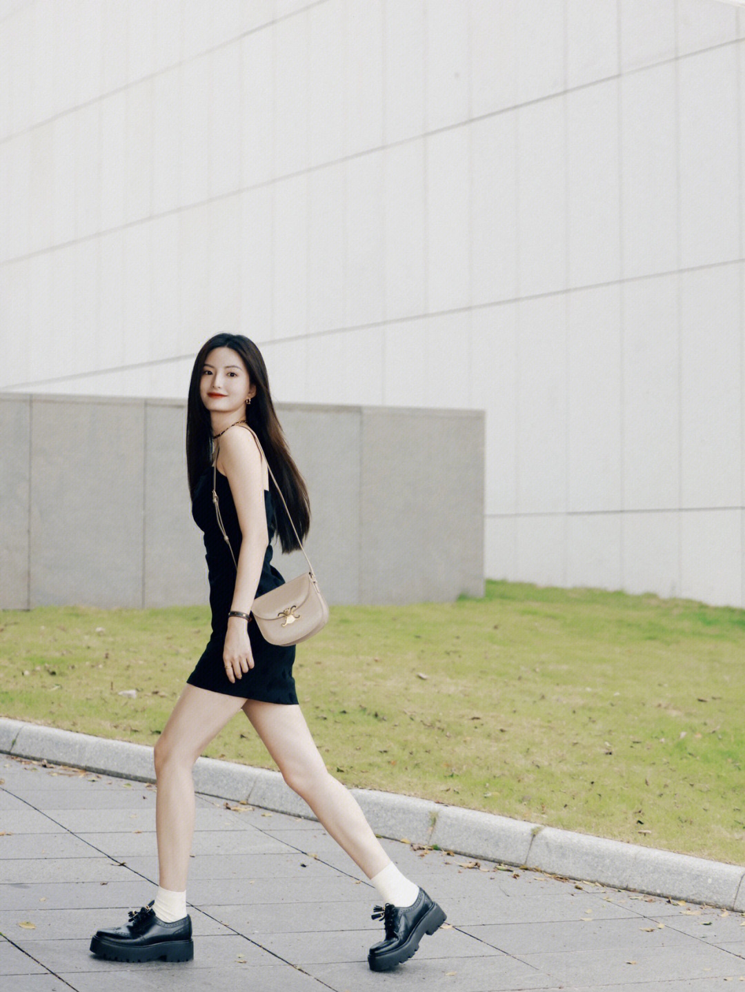 CELINE TEEN BESACE TRIOMPHE 18.5CM BAG 110413裸色