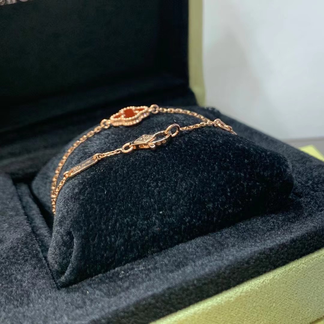 Van Cleef & Arpels 梵克雅VCA 单花9m手链