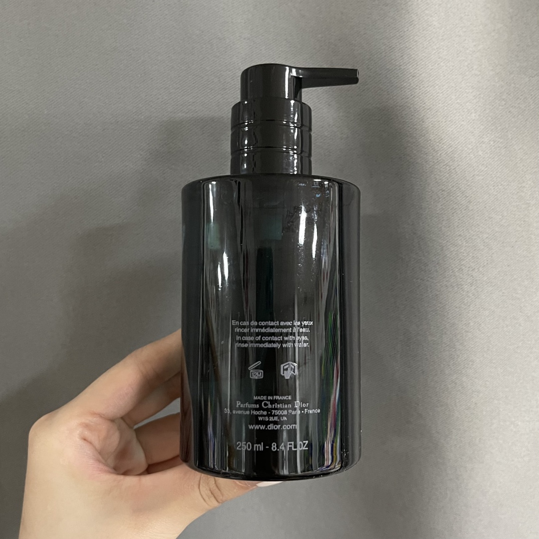 迪奥 Dior 高定典藏名品高定成衣时装外套连衣裙衬衫T恤 #83A94F72 4