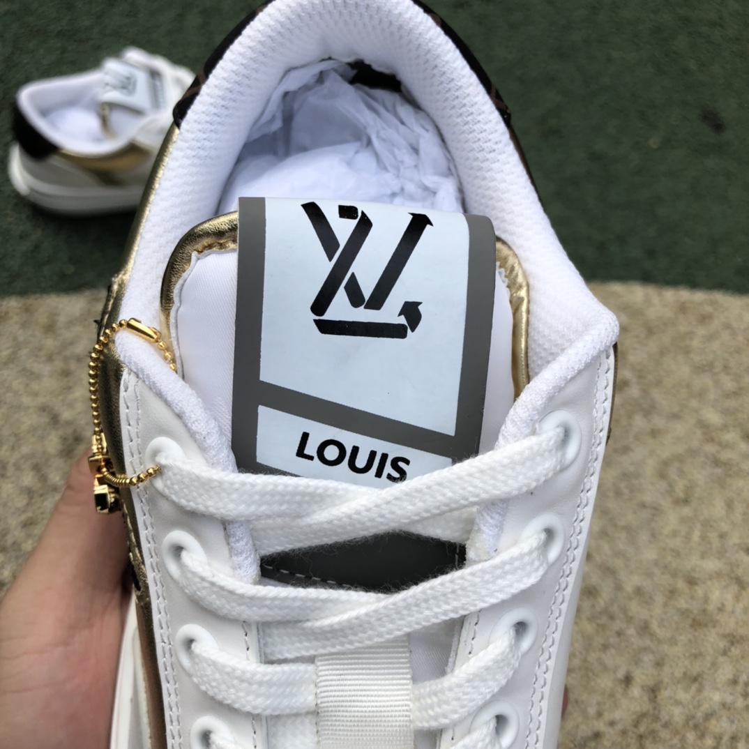 Louis vuitton CHARLE sneakers in grey white gold