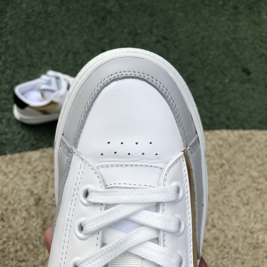 Louis vuitton CHARLE sneakers in grey white gold