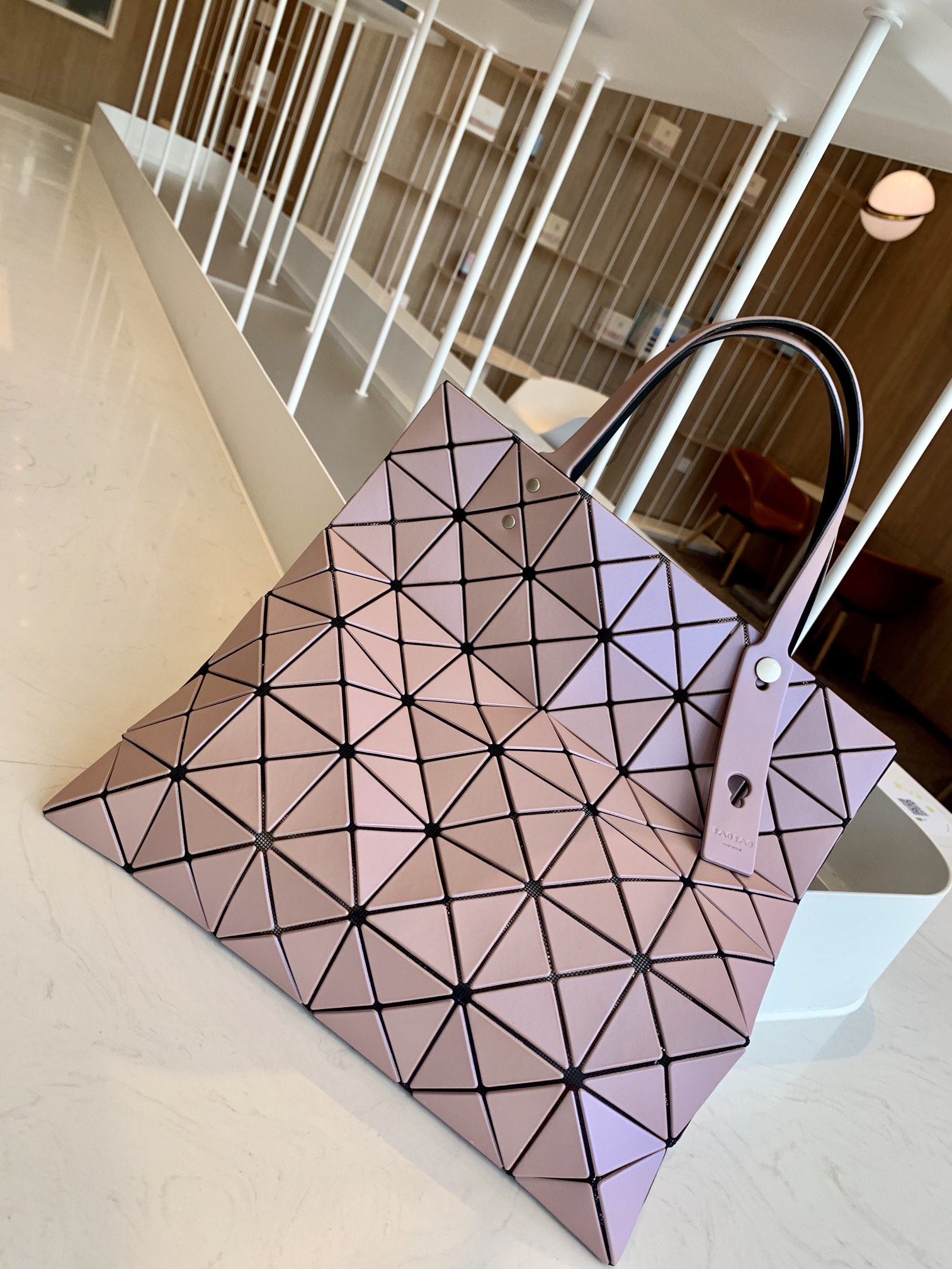 Issey Miyake BAO BAO Limited Edition Iridescent Pink Tote Bag - Stylish & Versatile 5 i1657962001 6195 8