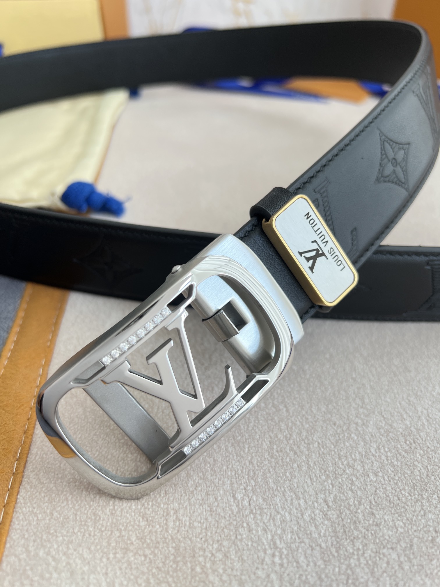 品名LV..路易..威登腰带️自动带