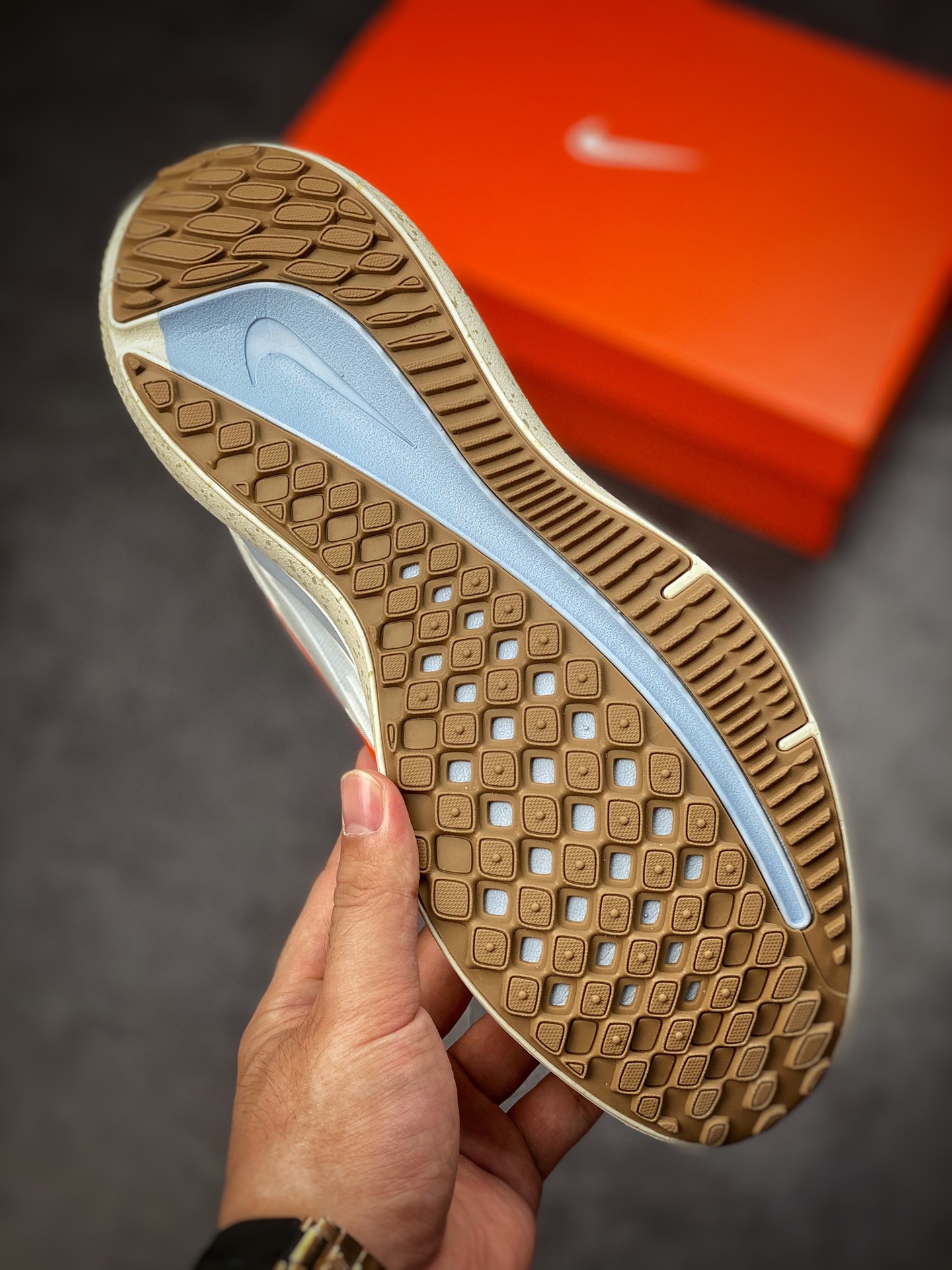 190 Nike Zoom Winflo 9 V9登月网面透气跑步鞋DX6048-181