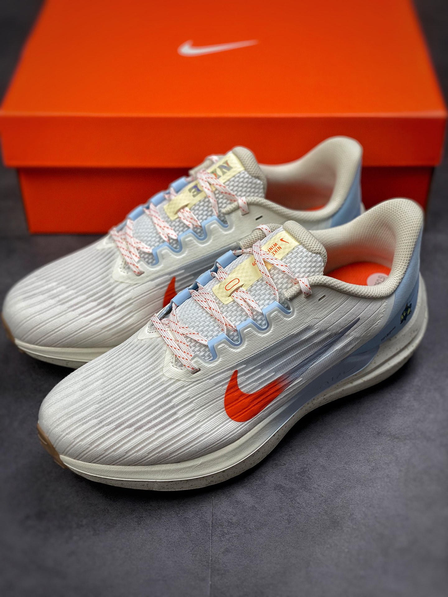 190 Nike Zoom Winflo 9 V9登月网面透气跑步鞋DX6048-181