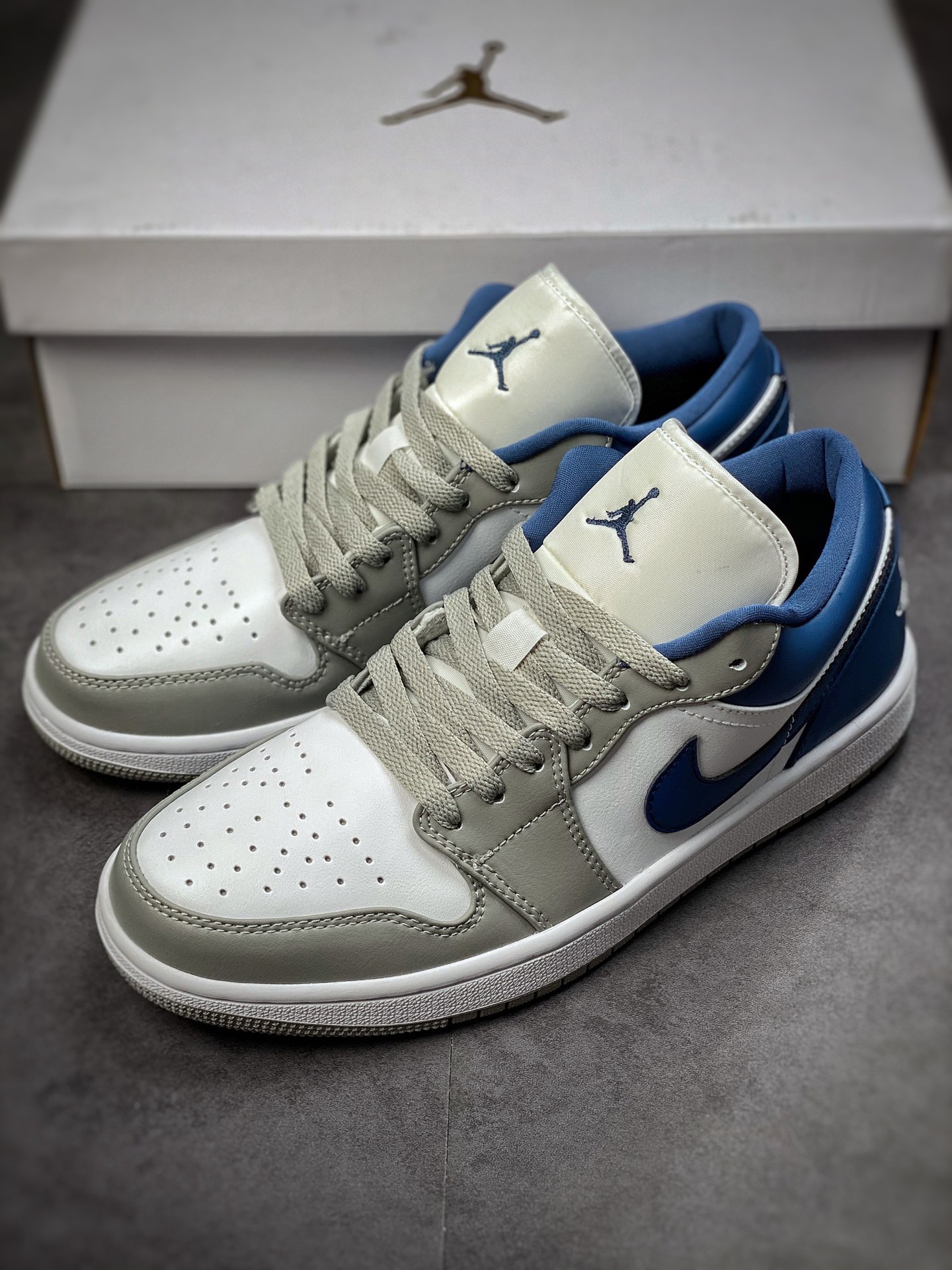 200 Air Jordan 1 Low 白灰蓝 AJ1乔1低帮休闲板鞋 DC0774-042