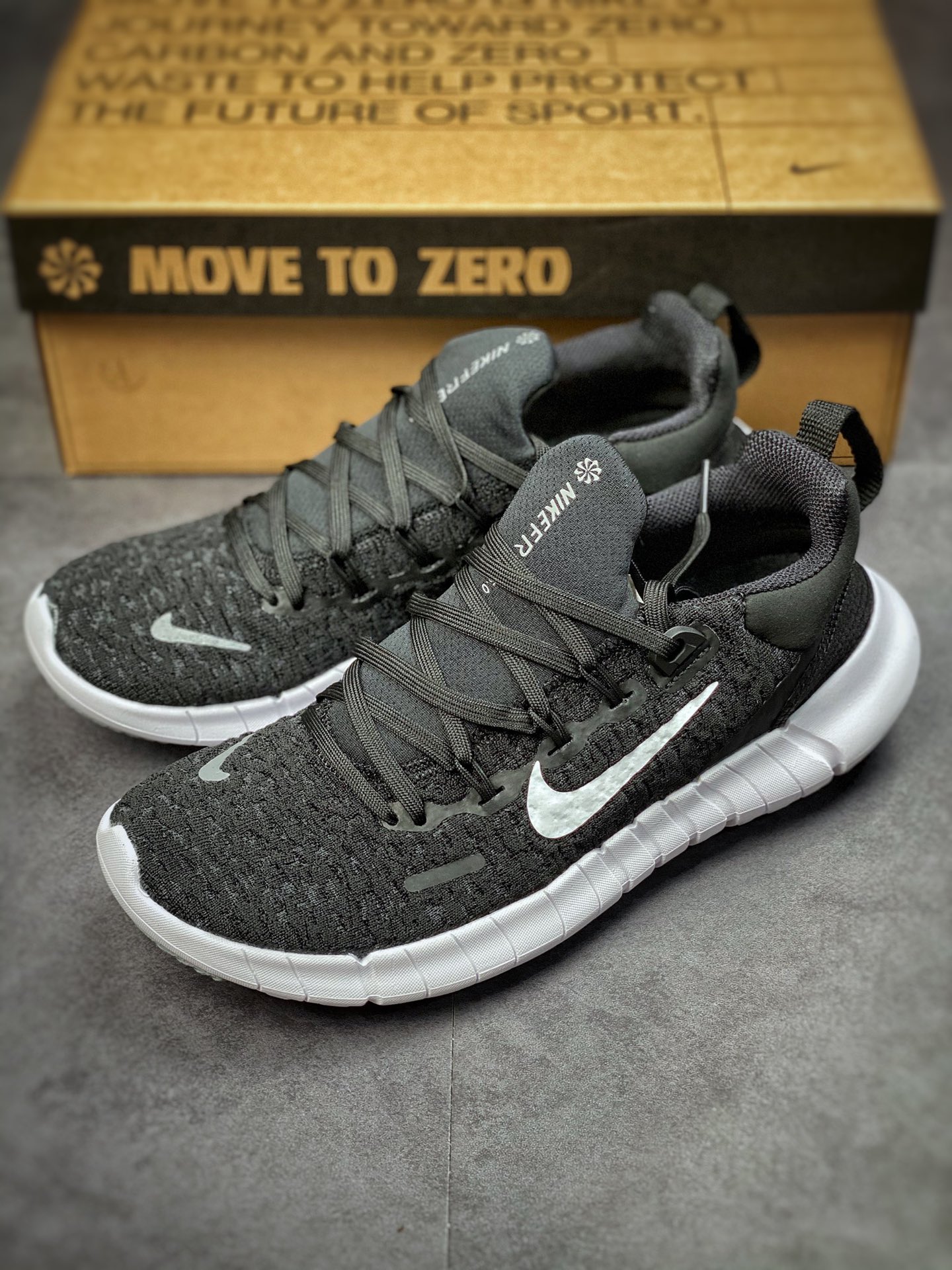 140 耐克Nike Free RN Flyknit 2018 赤足5.0二代轻跑鞋
