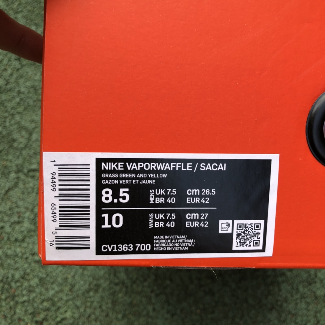 360  Nike Vaporwaffle x Sacai联名 黄绿跑鞋CV1363-700