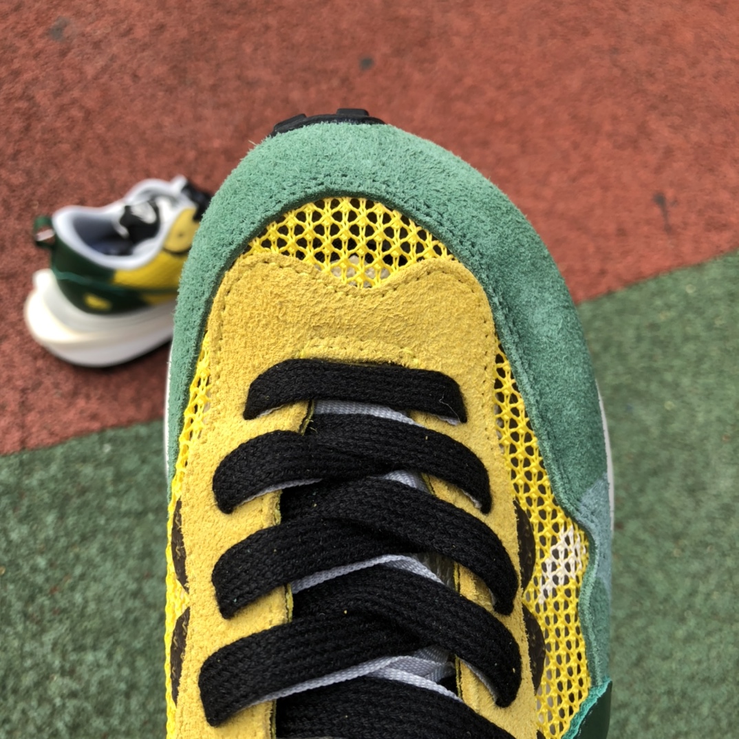 360  Nike Vaporwaffle x Sacai联名 黄绿跑鞋CV1363-700