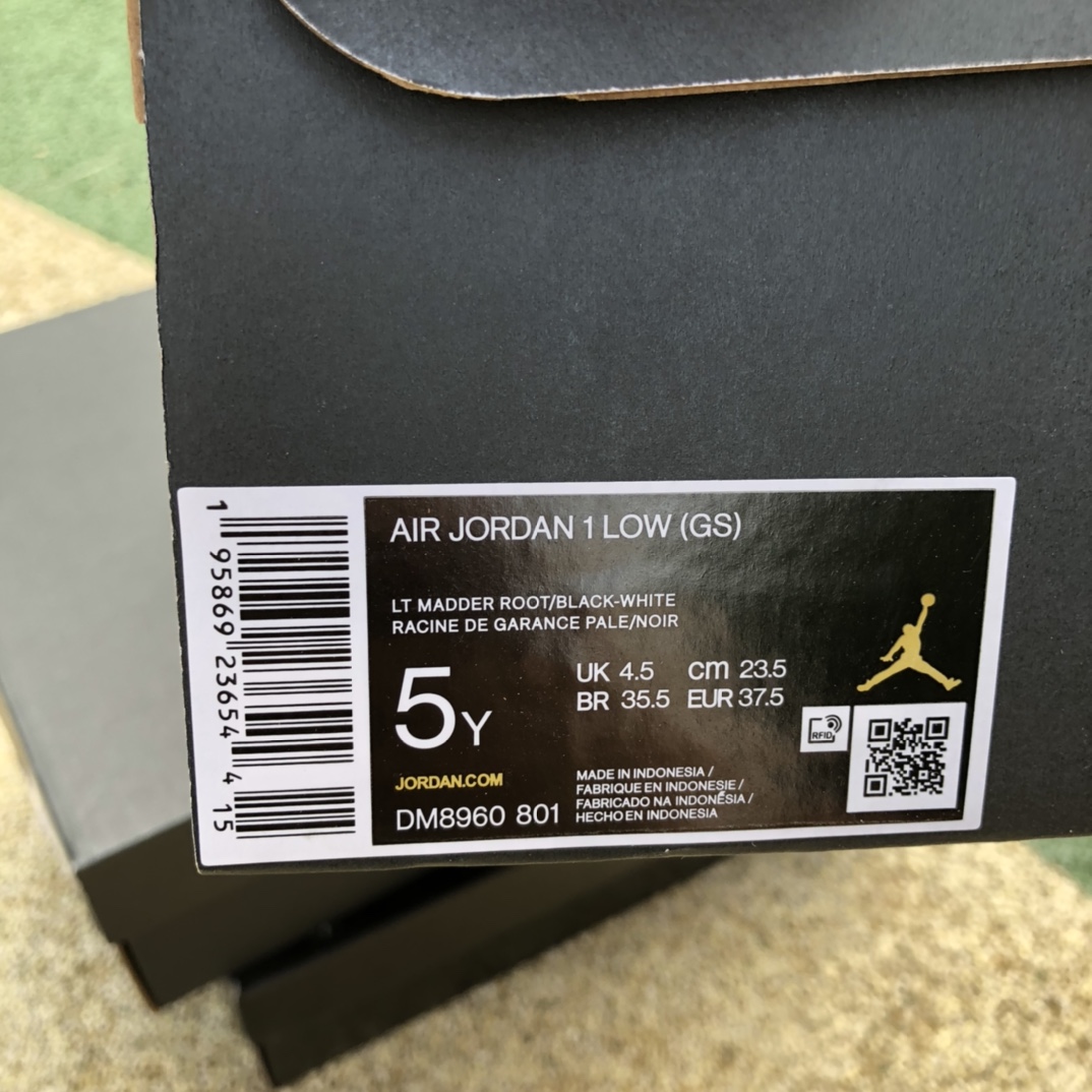 300  纯原版Air Jordan 1 AJ1 白粉 黑熊猫水蜜桃 丝绸玫瑰金 女休闲低帮球鞋 DM8960-801