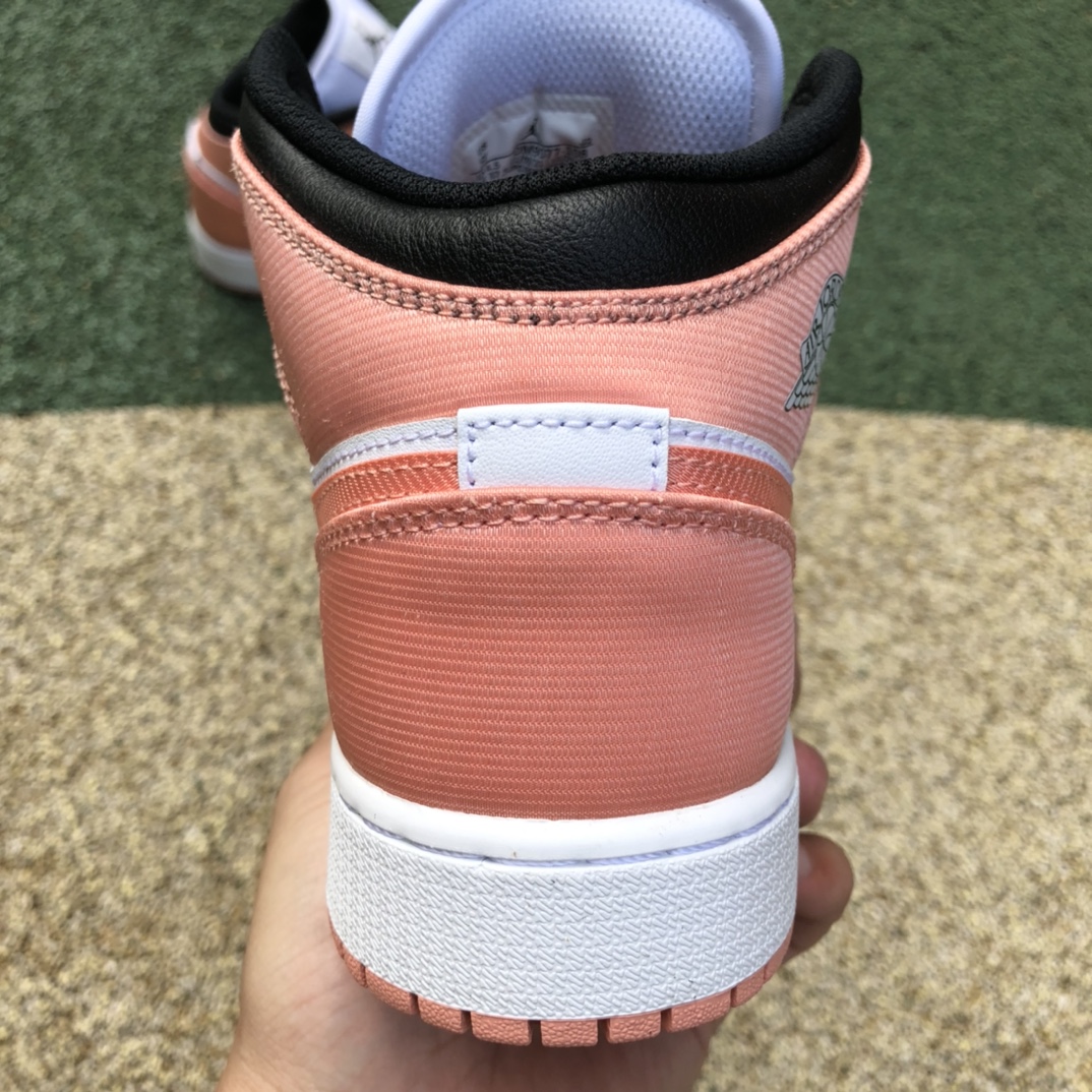 340 纯原版Air Jordan 1 AJ1 黑白粉女子休闲中帮球鞋 DM9077-108