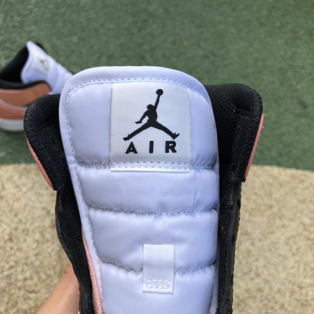 340 纯原版Air Jordan 1 AJ1 黑白粉女子休闲中帮球鞋 DM9077-108