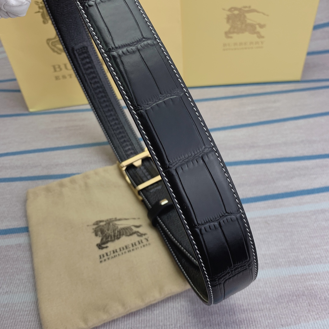 品名巴宝莉原单自动带材质原单牛皮腰带