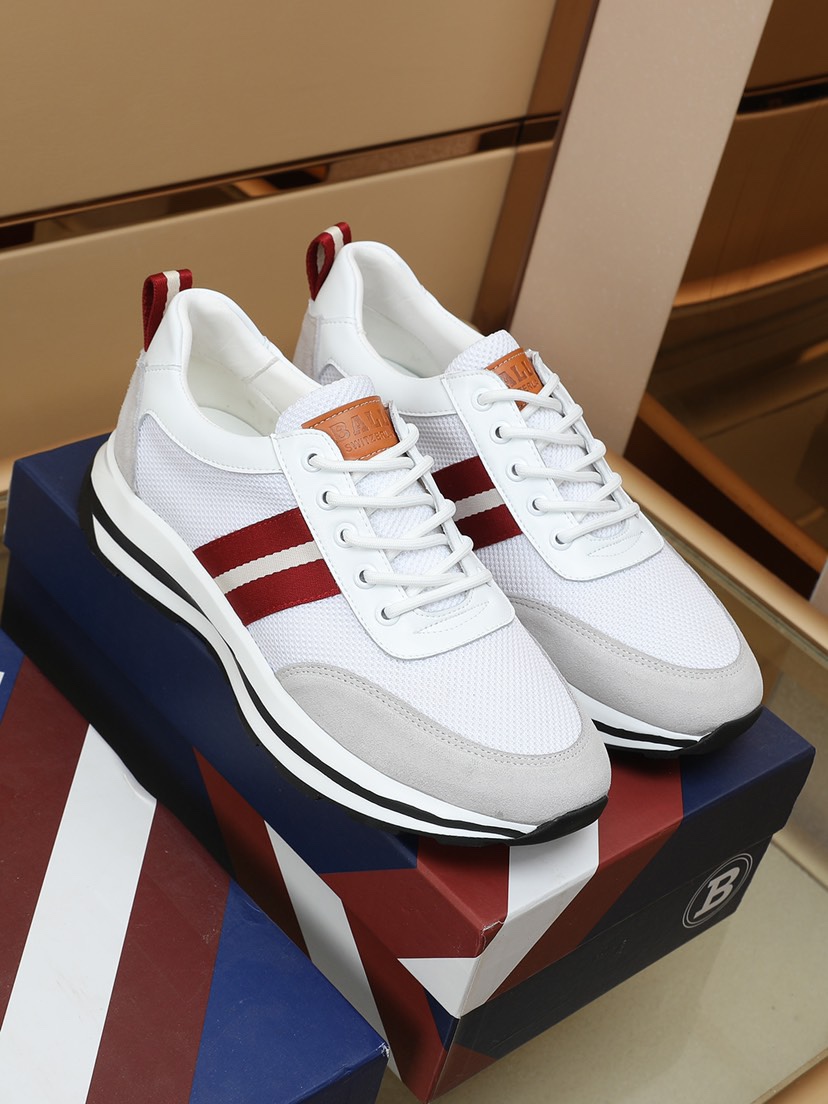 I5 BALLY男鞋高端品牌 官网1：1最系列：鞋面采用头层牛皮搭配透气网制作，让行走更加便捷舒适惊世之作，与官方的质量相比美的1：1复刻[色]打造时尚个性衬托你的与众不同潮男必备!经典颜色：黑 白 两色