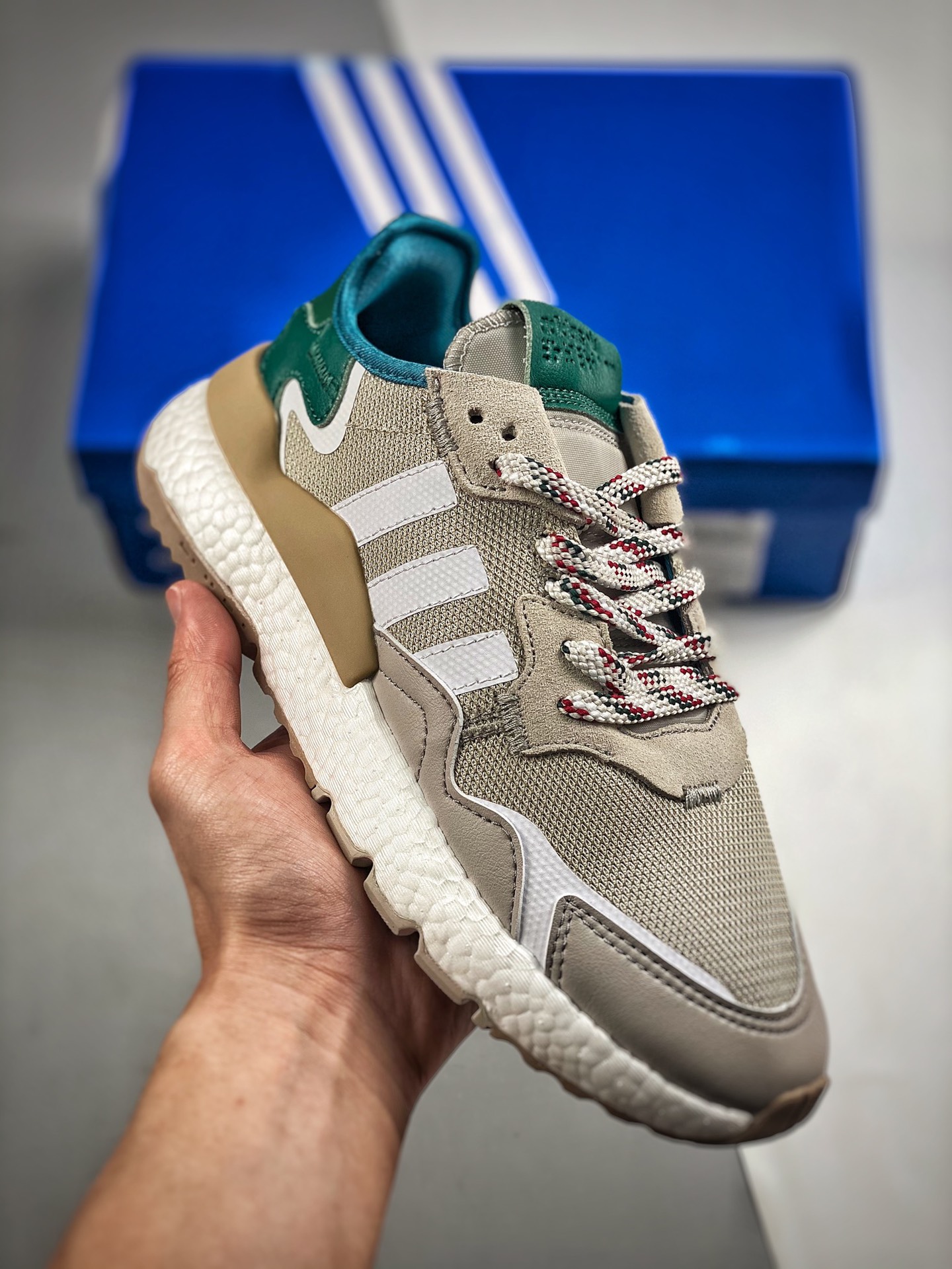 -2 Adidas/Adidas Nite Jogger Trébol Corredor nocturno Zapatillas de running retro Material original de fábrica Suela or…