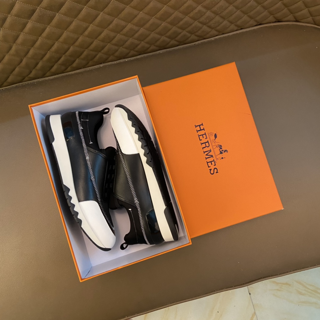 I5 运动风板鞋 独家首发市场最高品质出货～ Hermes 爱马仕 2022年夏季专柜官网同步，最新上市 鞋面爱用进口头层柔软牛皮特殊网面，舒适羊皮内里 ，懒人板鞋 原版橡胶耐磨大底，适合司机驾车。休闲套脚舒适，乐福高档不失品味，专柜品质。男装男鞋