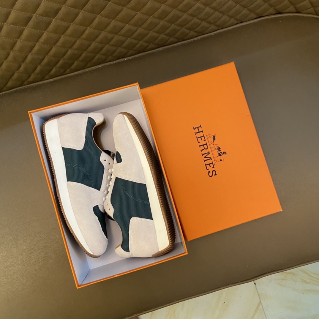 I5 运动风板鞋 独家首发市场最高品质出货～ Hermes 爱马仕 2022年夏季专柜官网同步，最新上市 鞋面爱用进口头层柔软牛皮特殊网面，舒适羊皮内里 ，懒人板鞋 原版橡胶耐磨大底，适合司机驾车。休闲套脚舒适，乐福高档不失品味，专柜品质。男装男鞋