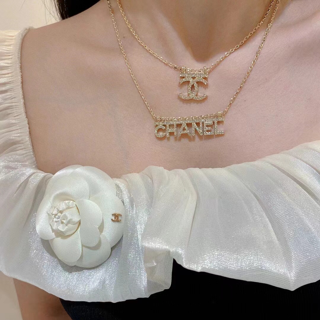 Chanel 香奶奶星星项链 效果图