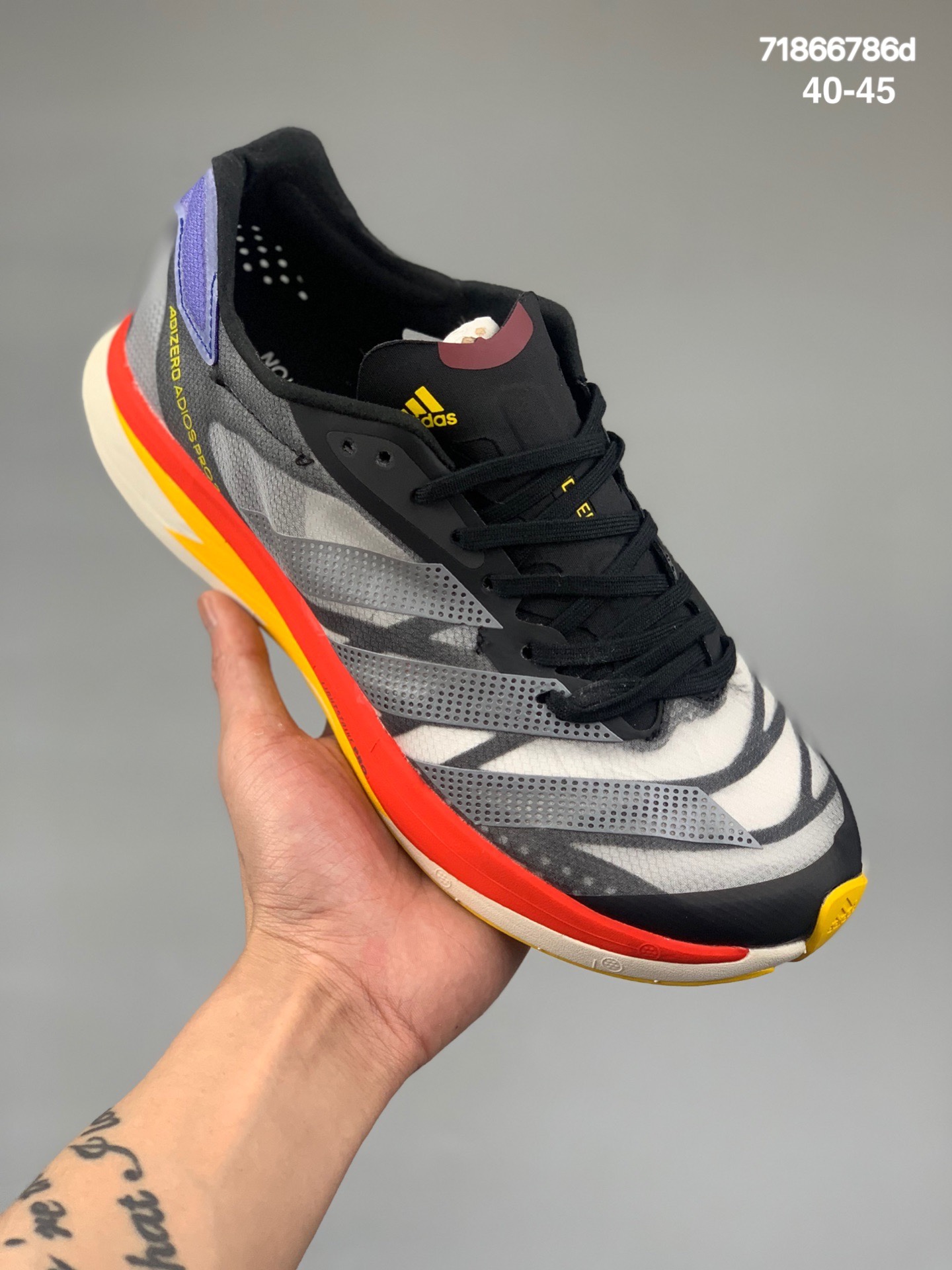 本地
Adidas阿迪达斯SOLAR BOOST 3 M网纱透气超轻长跑运动鞋   中底嵌入全掌Boost爆米花缓震颗粒材质，科技与复古结合，联名设计师长尾智明NIGO主理品牌Human Made x Adidas Originals Tokio Solar HM东京日光系列爆米花低帮高弹休闲运动百搭跑鞋 
货号:  EY4082
码数：40-45
编码：71866786d