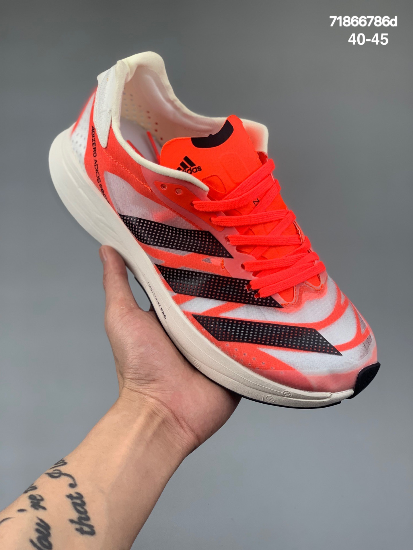 本地
Adidas阿迪达斯SOLAR BOOST 3 M网纱透气超轻长跑运动鞋   中底嵌入全掌Boost爆米花缓震颗粒材质，科技与复古结合，联名设计师长尾智明NIGO主理品牌Human Made x Adidas Originals Tokio Solar HM东京日光系列爆米花低帮高弹休闲运动百搭跑鞋 
货号:  EY4082
码数：40-45
编码：71866786d