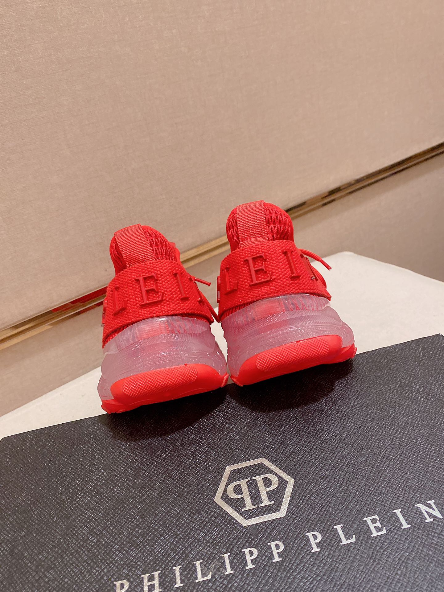 Precio de fábrica: 290PHILIPP PLEIN marca de la marea alemana, boutique única original, entrenadores