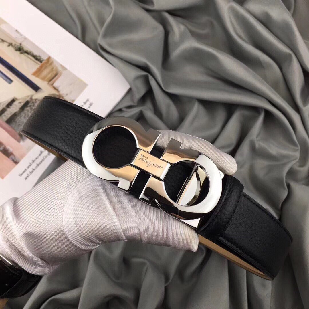 I0 Ferragamo 菲拉格慕  3.5cm 宽度 实物拍摄男士轻奢腰带,双面原版头层牛皮荔枝纹内衬磨砂,精品纯铜抛光五金,是休闲与正式装束的理想配饰,送礼自用首选,〔全套包装礼盒〕质量保证